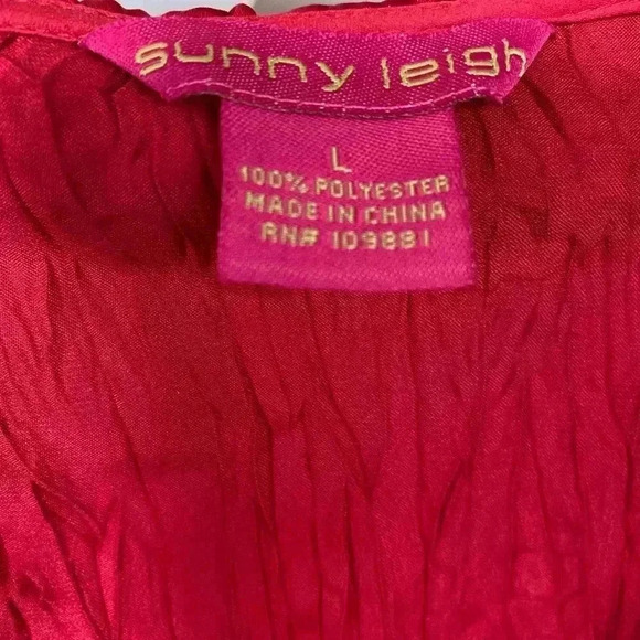Sunny Leigh wrap top-red-size L- NWOT - Picture 7 of 7